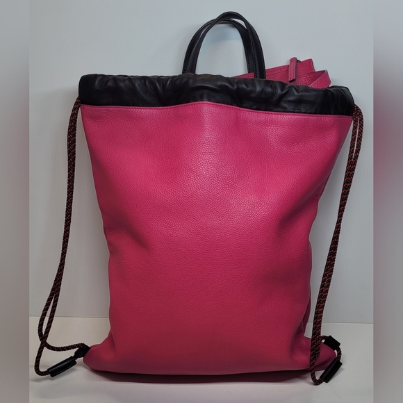 Gucci Pink Leather Drawstring Backback with witch pouch🔥 - Picture 5 of 15